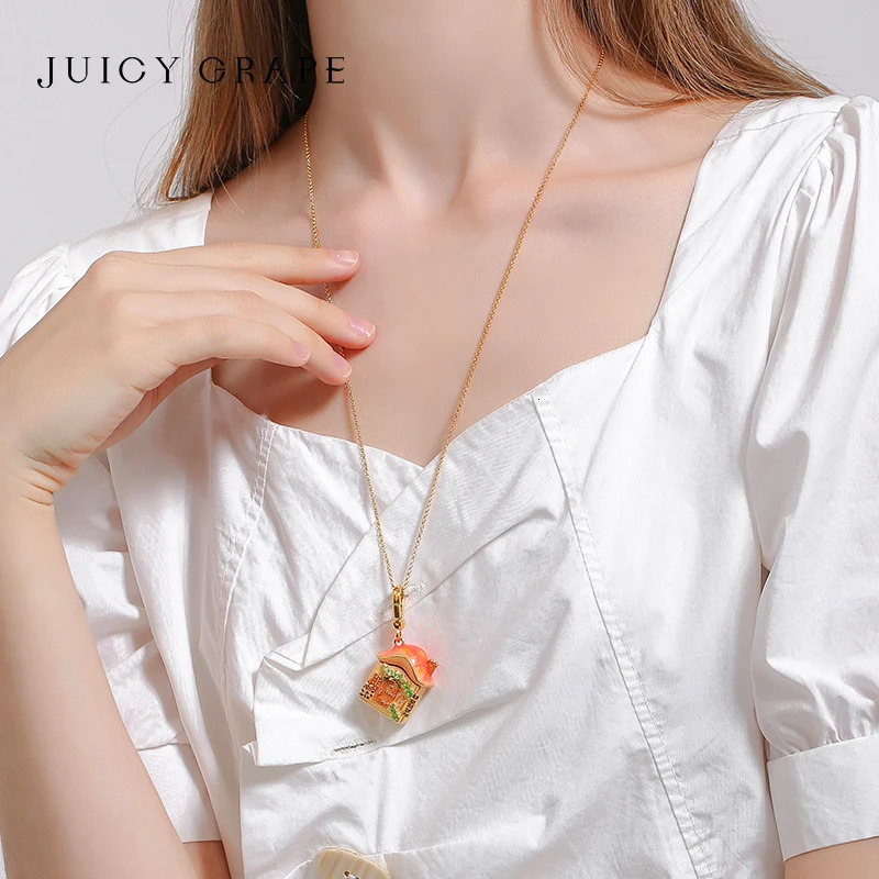 Chokers Juiry Grape Mushroom House Pendant Necklace White Rabbit Charm Sweater Chain Keychain 18K Gold Plated Birthday Christmas Gift 231129