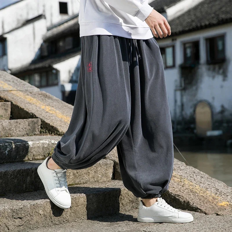 Men's Pants Autumn Winter Pants Thickening Velvet Retro Harem Pants Men Solid Trendy Casual Wild Large Size Harajuku Jogging Trousers 231129