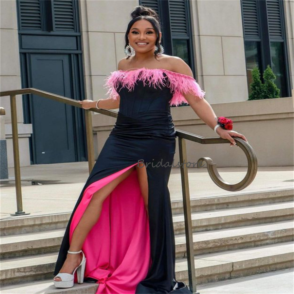 Plus Size Black Prom Dress With Hot Pink Feather Sexy High Slit Aso Ebi Night Party Dance Dresses Evening Wear Strapless Formal African Black Girls Ve