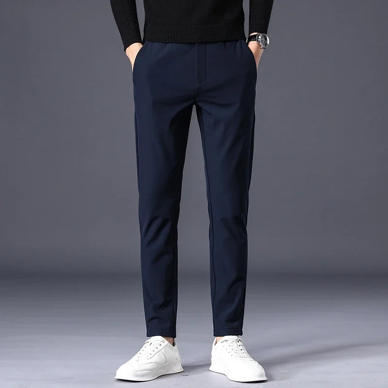 Men's Pants Autumn Winter Pants Men Thicken Fleece Lined Warm Elastic Waist Outdoor Sweatpants Fashion Slim Grey Suit Trousers Male 231129