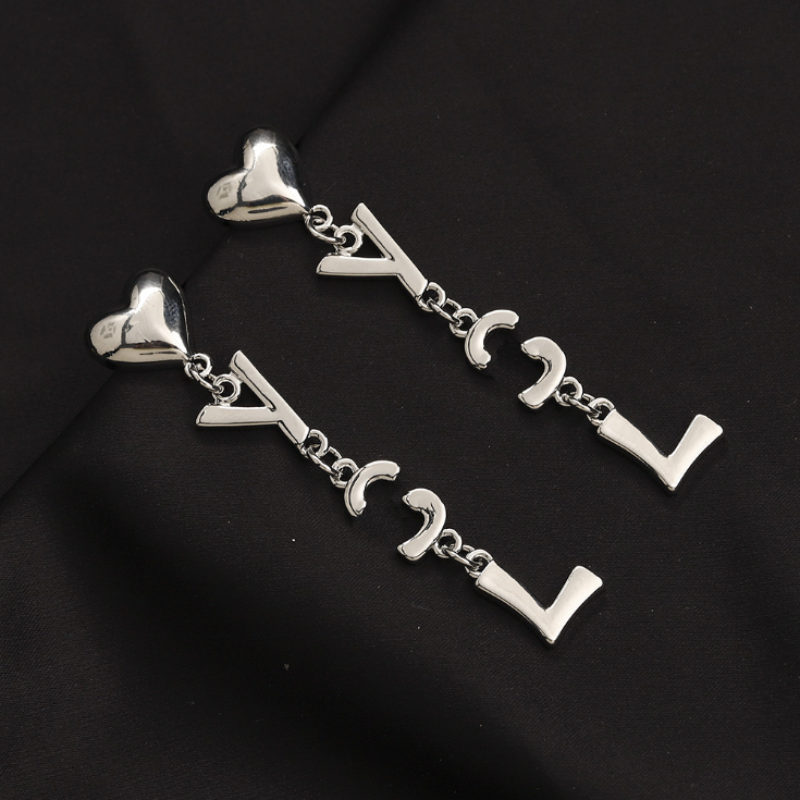 Luxury Heart Charm Dangle Earrings Fashion Womens Family Gifts Earrings Designer Spring Girl Jewelry Birthday Party Earrings 18K Gilded Letter Jewelry Wholesale
Luxury Heart Charm Dangle Earrings Fashion Womens Family Gifts Earrings Designer Spring Girl Jewelry Birthday Party Earrings 18K Gilded Letter Jewelry Wholesale