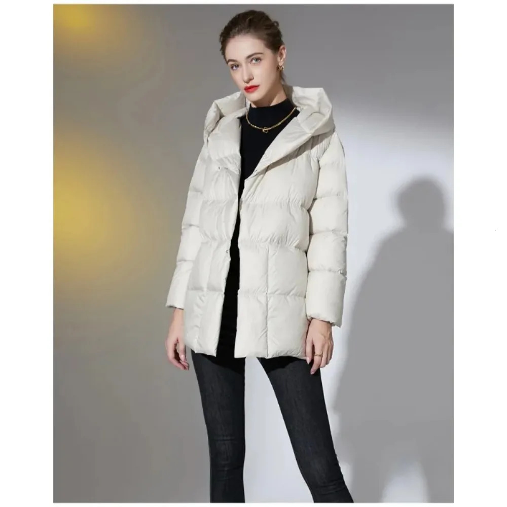 Womens Down Parkas Winter Jackets Light Warm Casual Coat Female Puffer Jacket With Belt Plus Size Hooded Parka Overcoat 231129