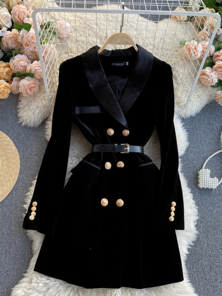 Womens Suits Blazers Blazer Coat Women Velvet Suit Jacket Winter Double Breasted Long Sleeve Ladies Black Belt Slim Outwear 231129