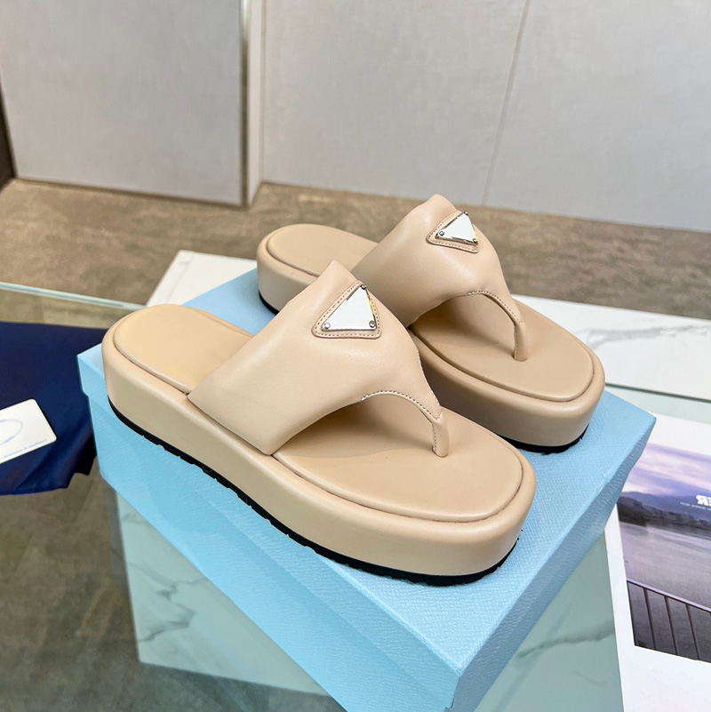 Black Soft Padded Leather Thong Wedge Sandals Slippers For Women Triangle Platform Flip Flops Sandal Fashion Pool Slide Summer Beach Rubber Sole
Black Soft Padded Leather Thong Wedge Sandals Slippers For Women Triangle Platform Flip Flops Sandal Fashion Pool Slide Summer Beach Rubber Sole
