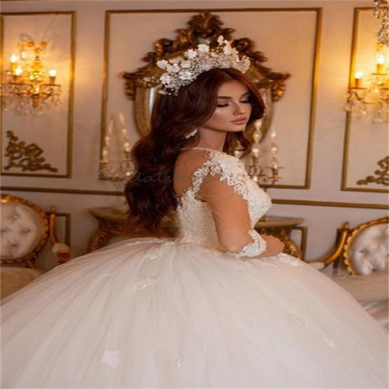 Laceful Princess Queen Wedding Dress Sheer Neck Ball Gown Fluffy Tulle Lace Church Bridal Dress Elegant Saudi Arabic Country Bride Dress With Sleeves 