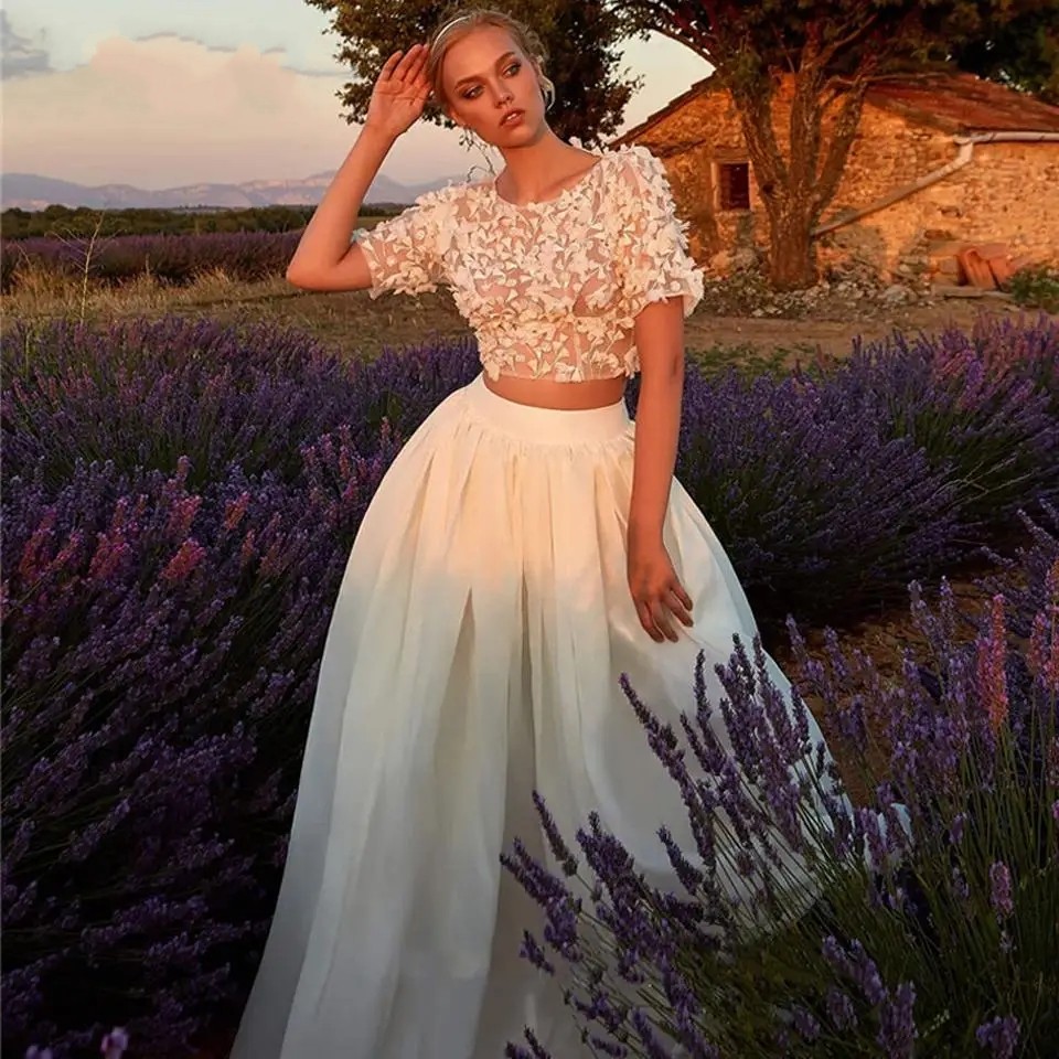 2024 Bohemian Two Pieces Wedding Dress Satin O-neck 3D Floral Lace Appliques Bridal Dress Country Draped Train Robe De Mariage