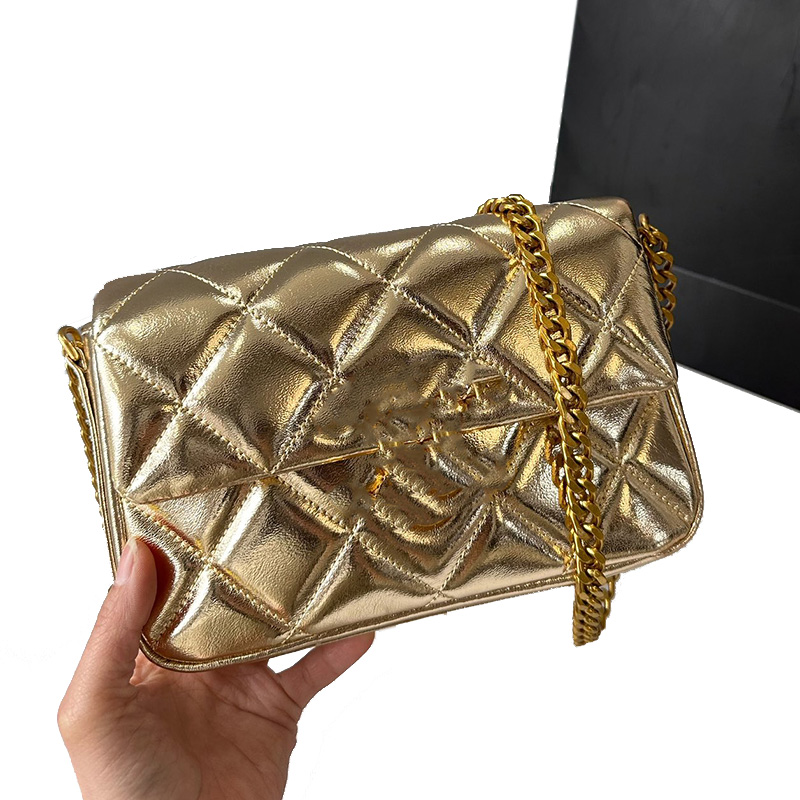 Designers Classic Flap Sheepskin Pattern Leather Shoulder Bags France Brand Quilted Matelasse Women Crossbody Bag Luxury Designer Gold Hardware Chain Bag 20CM
Designers Classic Flap Sheepskin Pattern Leather Shoulder Bags France Brand Quilted Matelasse Women Crossbody Bag Luxury Designer Gold Hardware Chain Bag 20CM