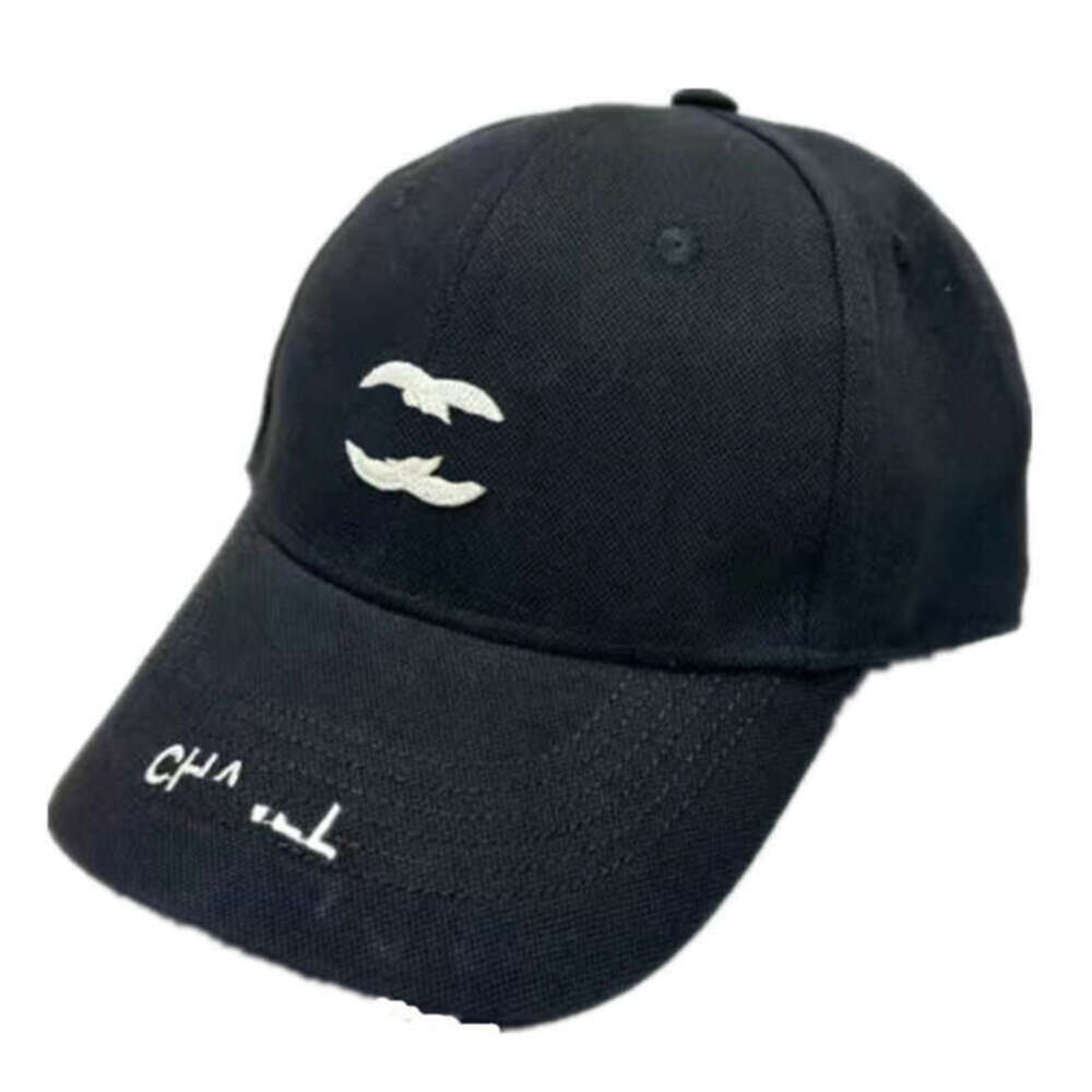 mens fashion luxury caps brand casual hats men women letter peaked hat designers boy girl sunshade baseball cap channnels chennelly channelliness canel cc chanels