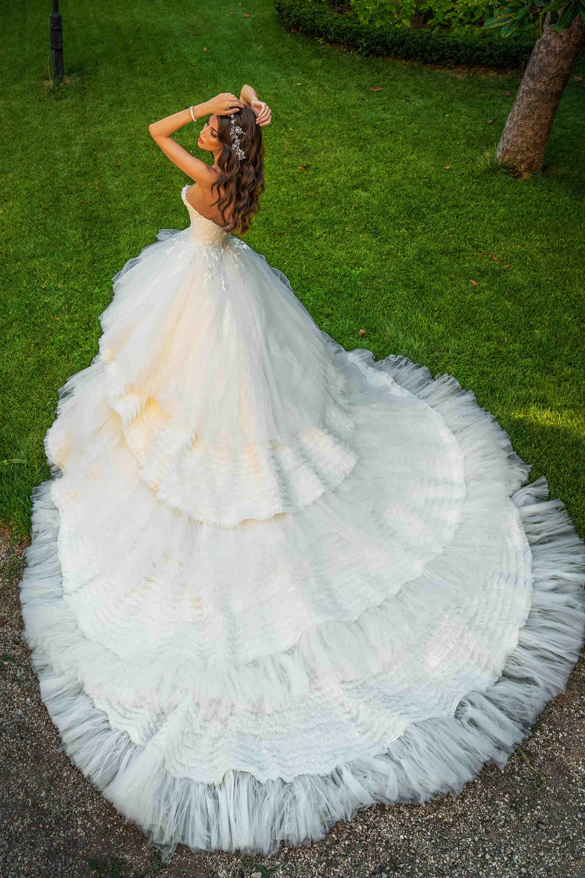 Arabic Ivory Ball Gown Wedding dress Sleeveless Women Party Dress Tulle Puffy Ruffles Birthday Bridal Dresses