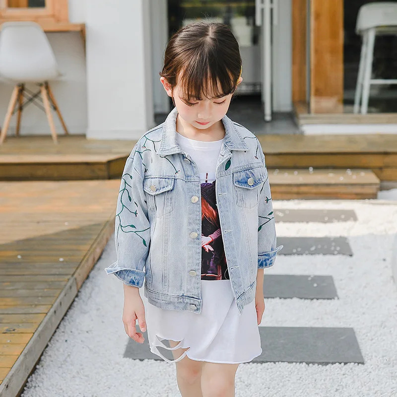 Down Coat Girls Ripped Denim Jacket Fall Korean Embroidered Children's All-match Jackets Kids Fashion Toddler Trendy Clothing 231129