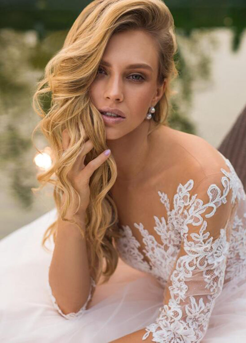 Charming Hollow Wedding Gown For Bride Covered Button Tulle Court Train Jewel Applique Trendy Chapel Draped Customised