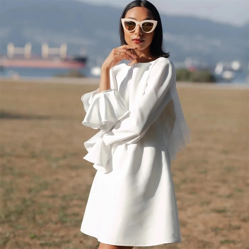 2024 Princess Short Wedding Dress Mini Soft Satin Long Sleeves Bride Party Gowns O Neck Backless Bridal Robe De Mariage