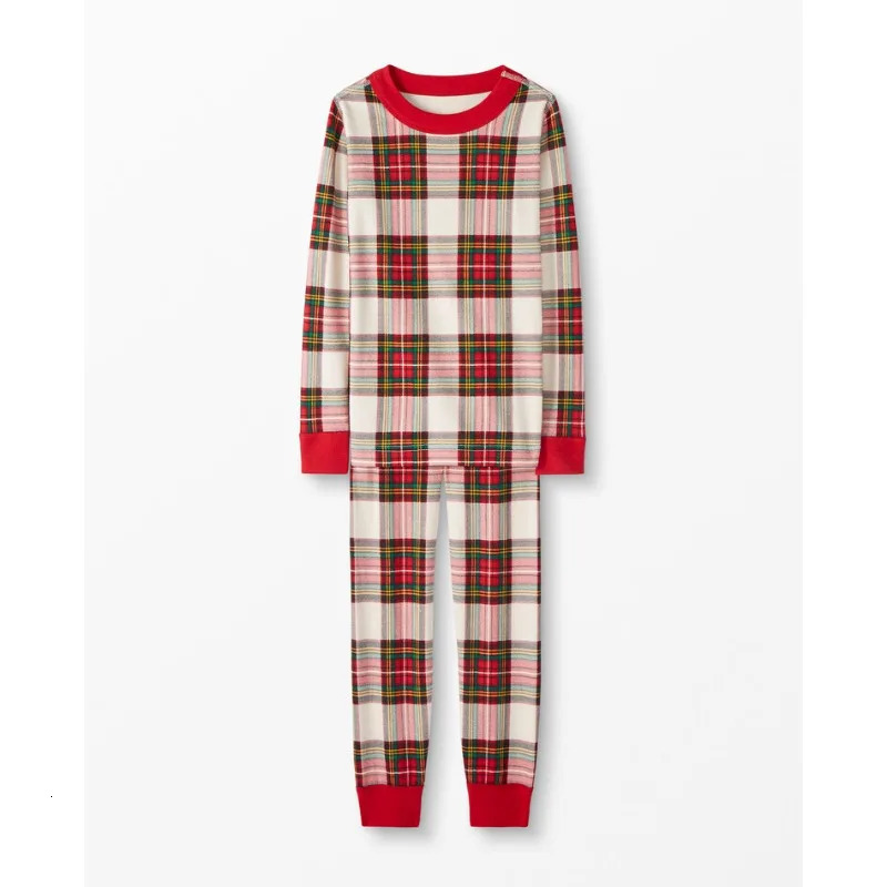 Family Matching Outfits Mother Father Baby Kids and Dog Clothes 2023 Christmas Look Red Plaid Sleepwear Thick Warm Pajamas 231129