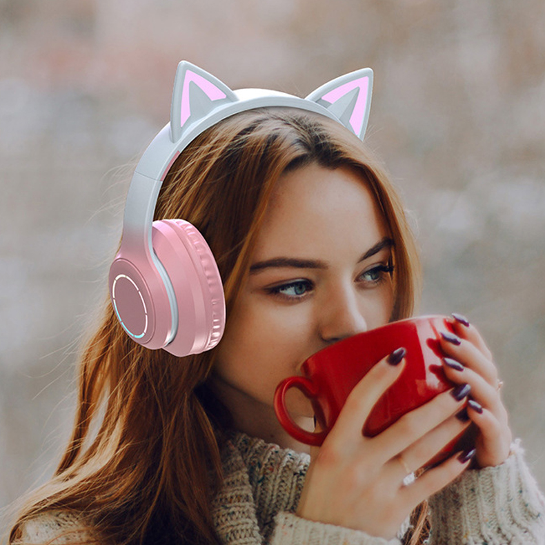 Headphones Gradient pink cat ear Headphones with microphone for kawaii girl kids phone mp3 Hi-Fi stereo music glowing wireless Earphones