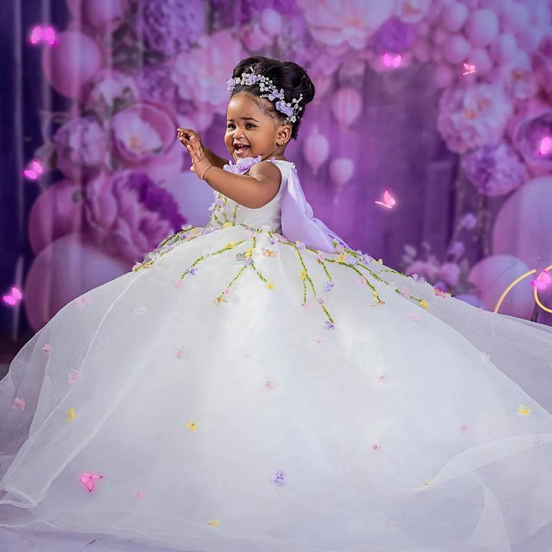 White Gorgeous Flower Girl Dresses Tiered Colorful Hand Made Flowers Pearls Lace Beaded Princess Queen Ball Gowns Girls' Dress For Wedding Birthd