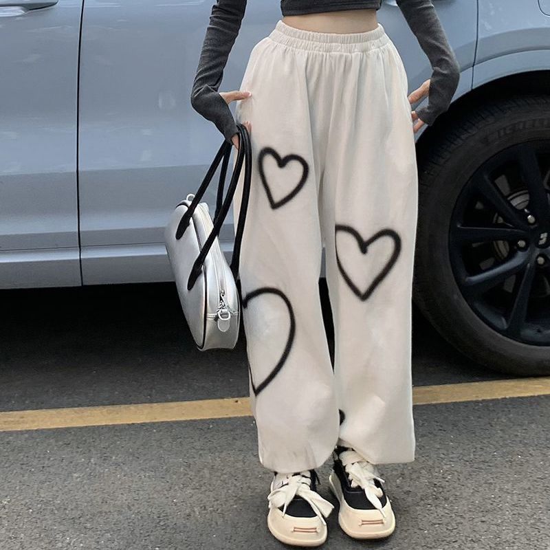 Women's Pants s Zoki Vintage Heart Printing Casual Women Summer Thin Section Loose Straight Jogging Bf Fashion Hip Hop Streetwear 230428, White
Women's Pants s Zoki Vintage Heart Printing Casual Women Summer Thin Section Loose Straight Jogging Bf Fashion Hip Hop Streetwear 230428, White