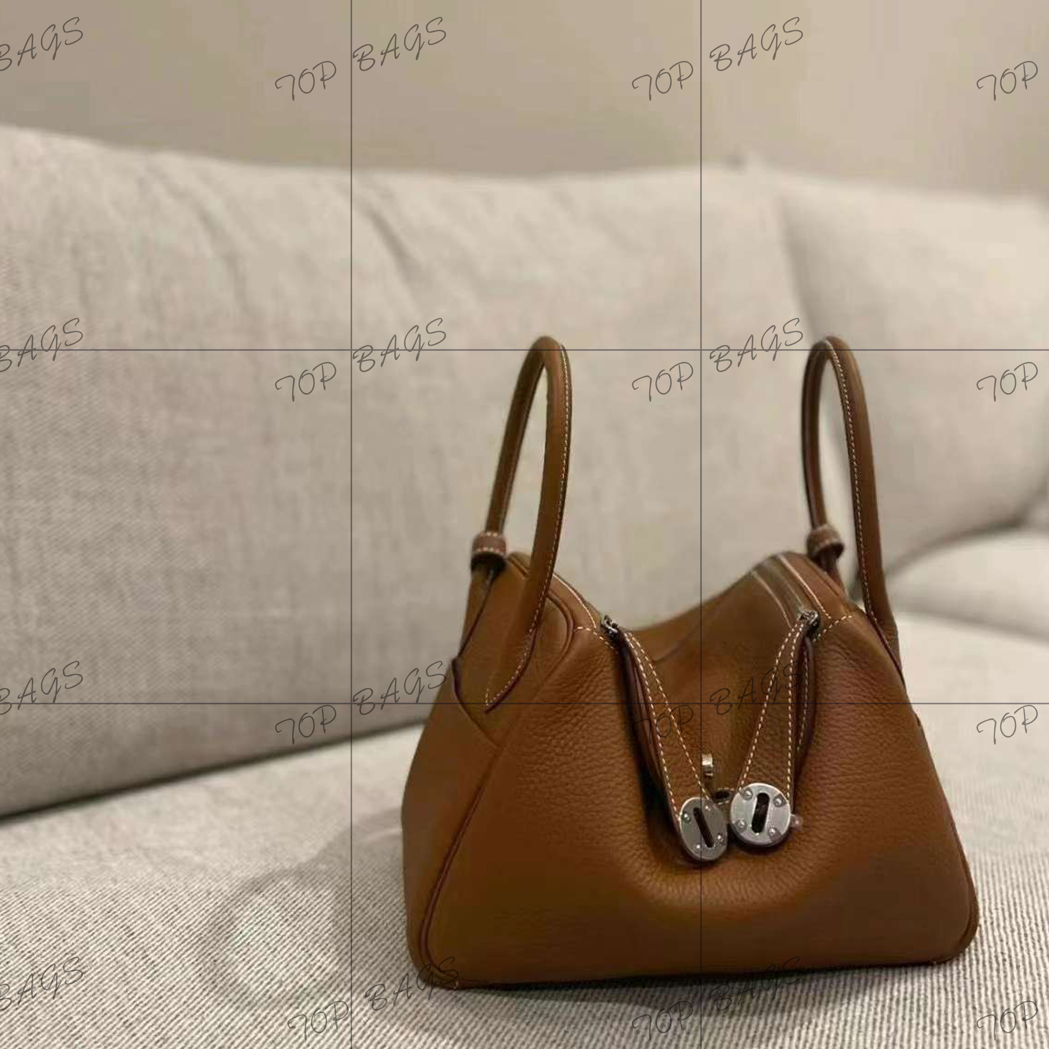 3 sizes Designer bag 9+ pure hand-crafted leather women shoulder bag crossbody bag Genuine leather bag classic fashion bag top quality, Green
3 sizes Designer bag 9+ pure hand-crafted leather women shoulder bag crossbody bag Genuine leather bag classic fashion bag top quality, Green