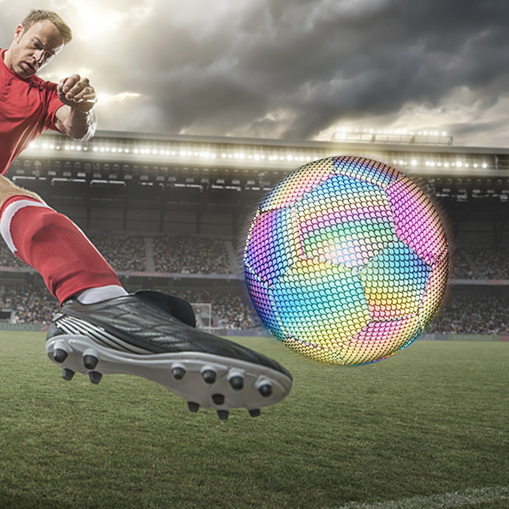 Balls Holographics Reflective Soccer Ball Size 45 Glow In The Dark Footballs Gifts with Inflator Excellent Elasticity Sporting Goods 230428