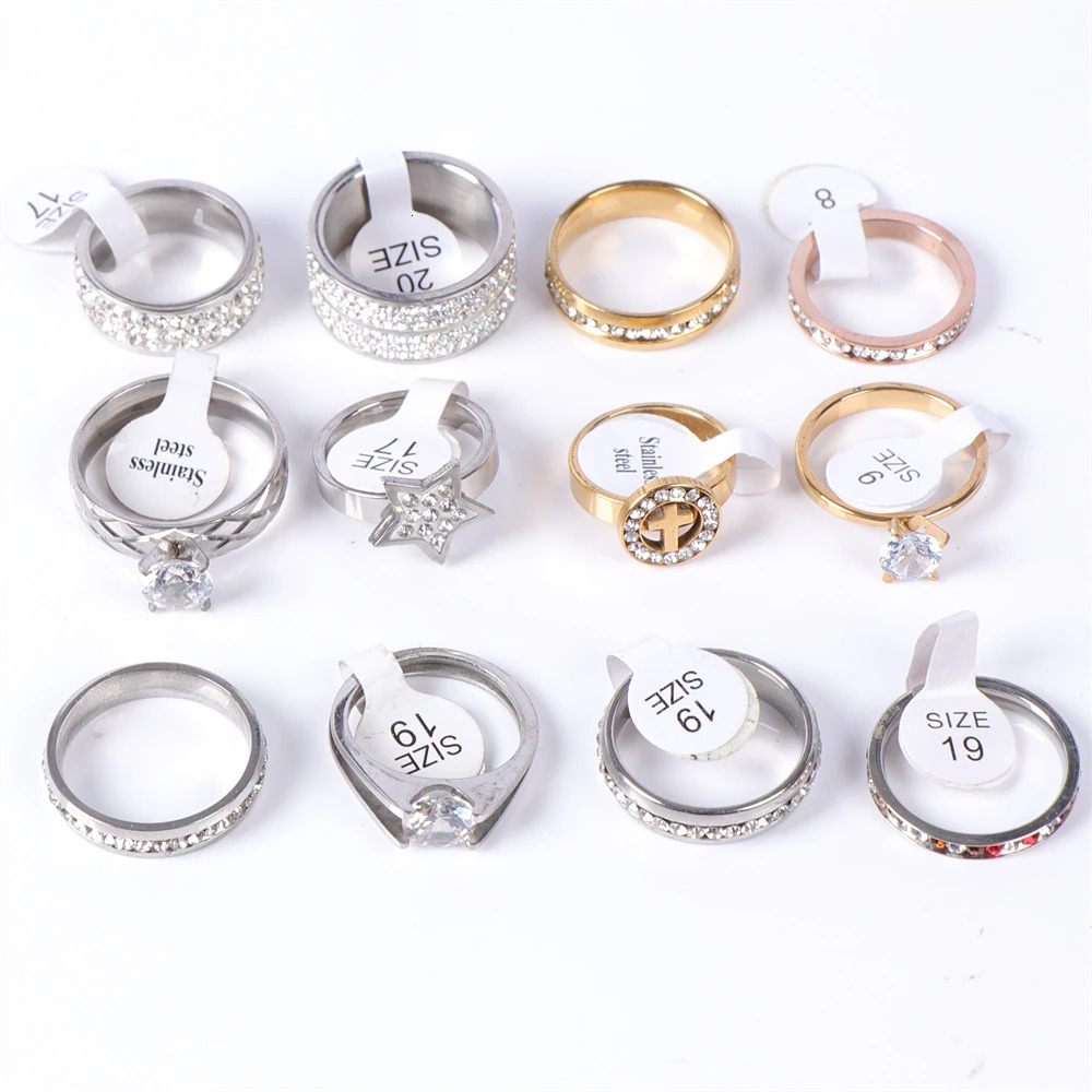 Wedding Rings 10pcs lot Fashion Stainless Steel Heart Love Jewelry For Women Men Mix Style Party Gifts 231130