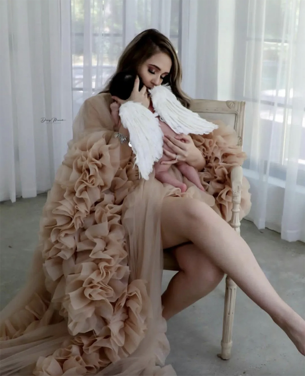 Tiered Ruffles Tulle Ladies Bathrobe Sleepwear Bridal Long Nightgowns Women Birthday Party Wedding Gowns For Photo Shower Robes