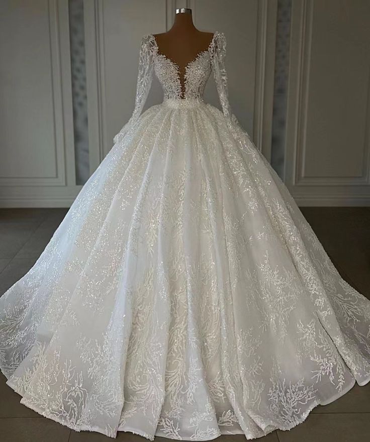 Luxurious A-Line Wedding Dress Long Sleeve African Beach Reception Dress Split Western Country Wedding Gowns Sexy Backless
