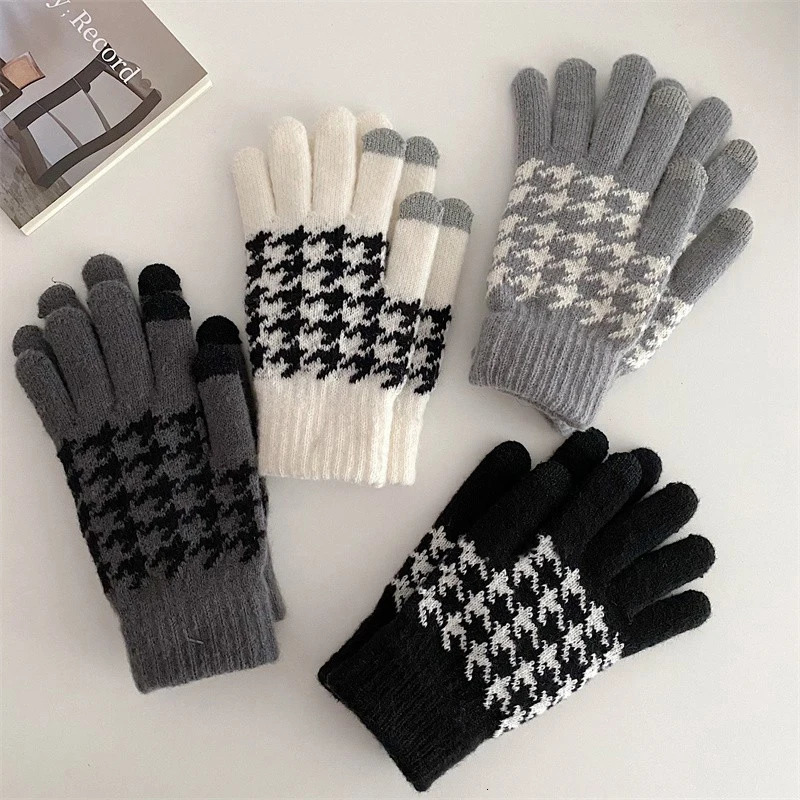 Five Fingers Gloves Arrive Casual Thick Warm Unisex Autumn Winter Skiing Touch Screen Useful Fashion Students hand 231130