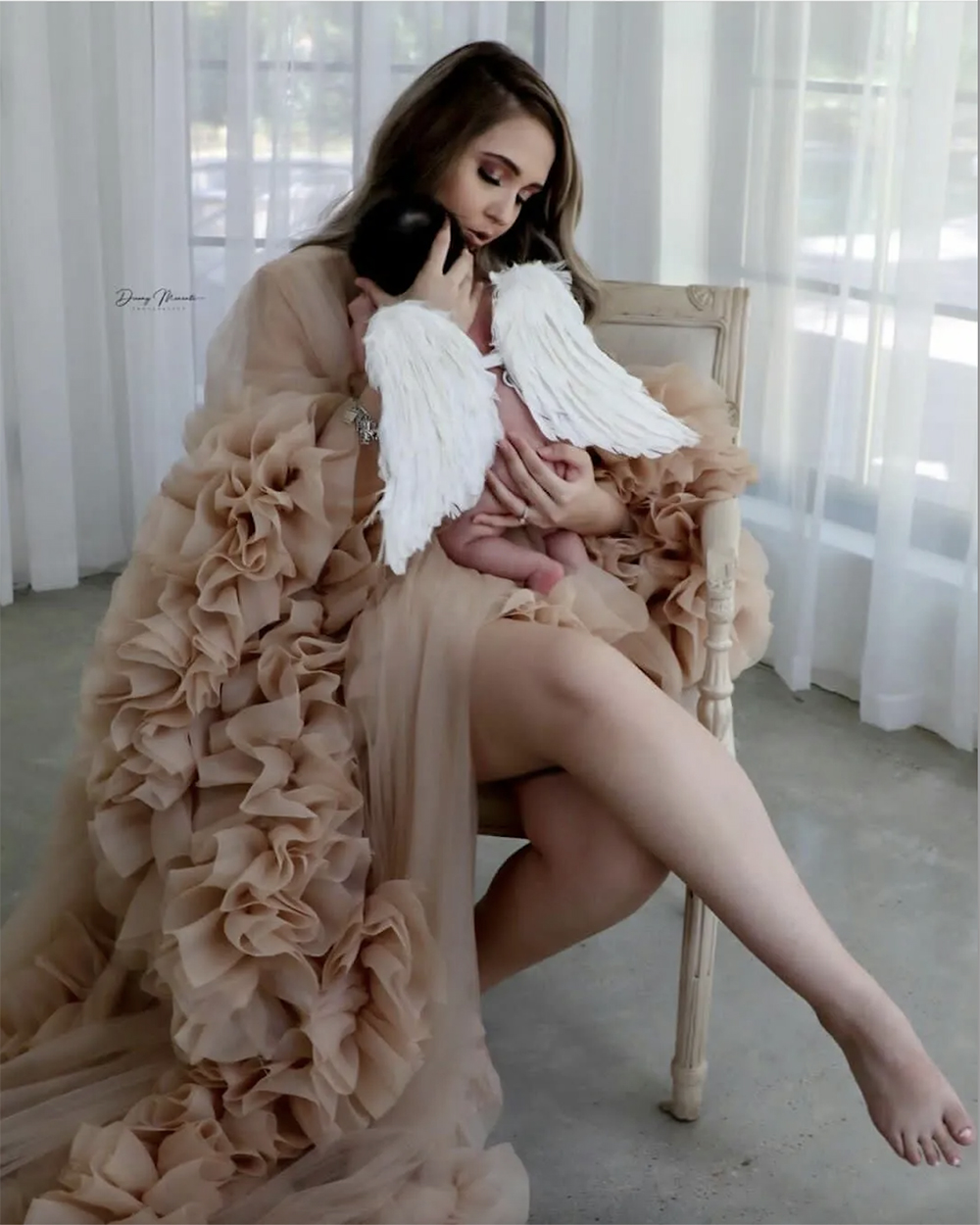 Tiered Ruffles Tulle Ladies Bathrobe Sleepwear Bridal Long Nightgowns Women Birthday Party Wedding Gowns For Photo Shower Robes