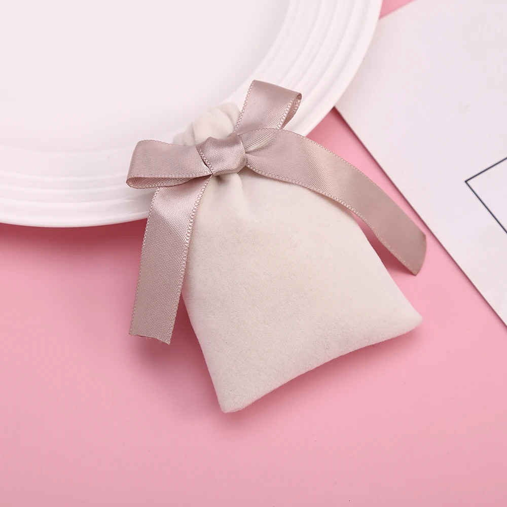 Watch Boxes Cases 10pcs Beige Velvet Jewelry Packaging Pouches Bags Small Gift Ribbon Drawstring Necklace Bracelet Earrings Storage Bag 231130