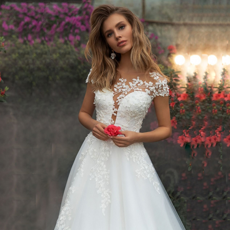 Off-Shoulder Fancy Wedding Dresses For Mariages Deep V-Neck A-Line Covered Button Classic Tulle Garden Applique Customised