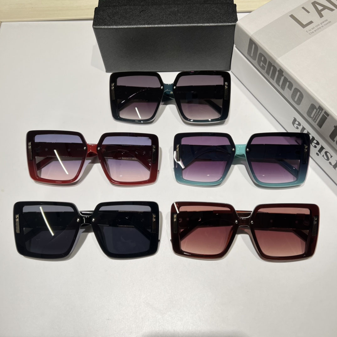 Designer sunglasses for women mens designer sunglasses shades luxury carti glasses rimless rectangle buffalo horn fashion classic mens clear black eyeglasses
Designer sunglasses for women mens designer sunglasses shades luxury carti glasses rimless rectangle buffalo horn fashion classic mens clear black eyeglasses