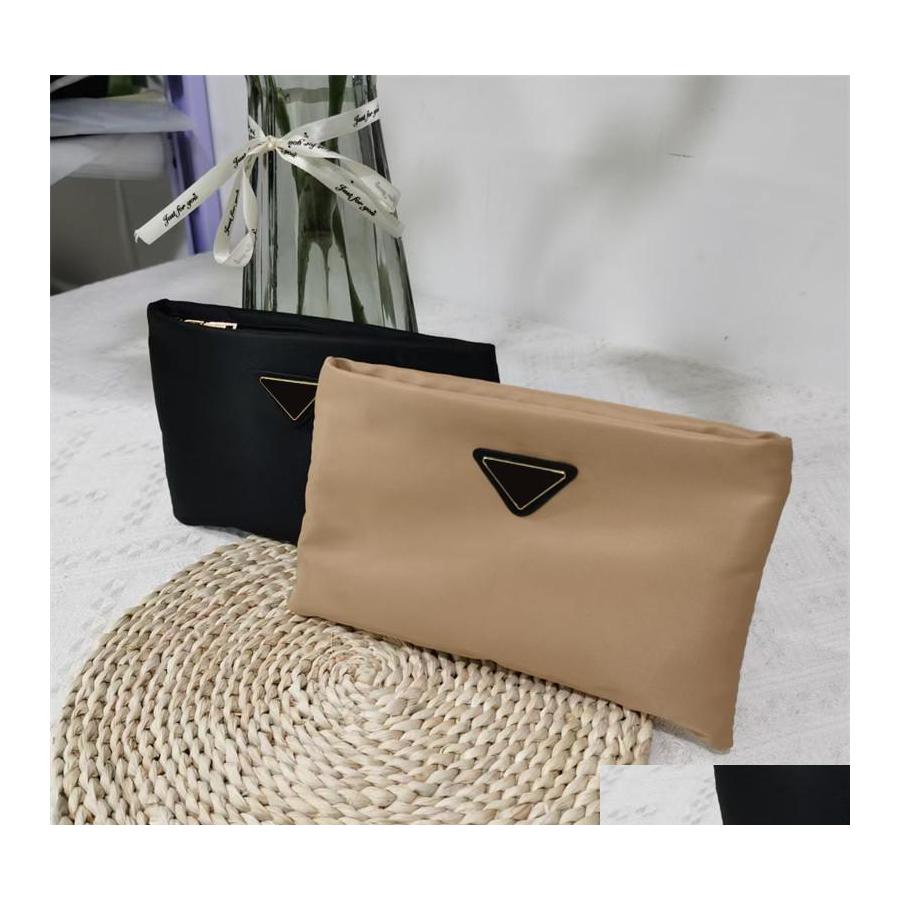 Cosmetic Bags Cases Designer Women Organizer Makeup Bag Travel Pouch Fashion Toiletry Make Up Ladies Cluch Purses Drop Delivery La Dh0Ro, Khaki
Cosmetic Bags Cases Designer Women Organizer Makeup Bag Travel Pouch Fashion Toiletry Make Up Ladies Cluch Purses Drop Delivery La Dh0Ro, Khaki