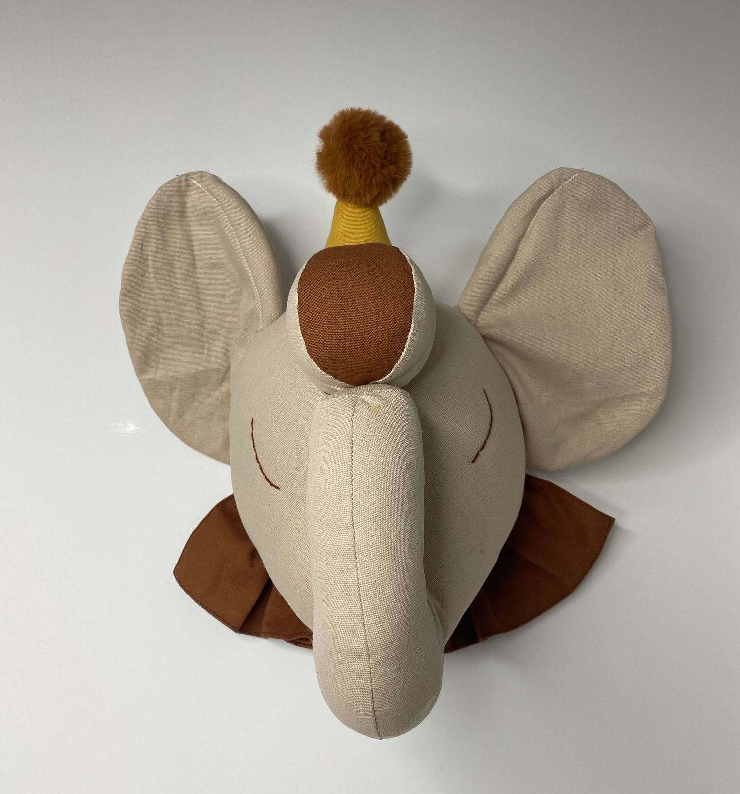 Wall Decor Stuffed Animal Head Wall Decoration Lifelike Animal Head for Kids Bedroom Baby Kids Room Kindergarten Bedroom Hanging Decor 230131