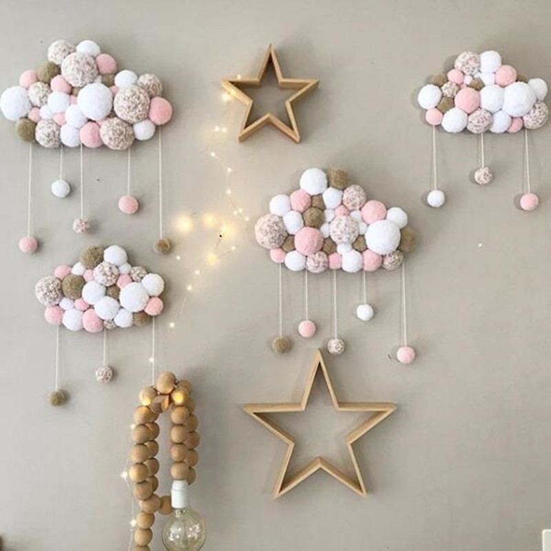 Wall Decor Wall Hanging Stickers Short Coral Velvet Hairball born Baby Infant Room Decor Baby Bedroom Decoration Wind Star Ball Toys 230131
