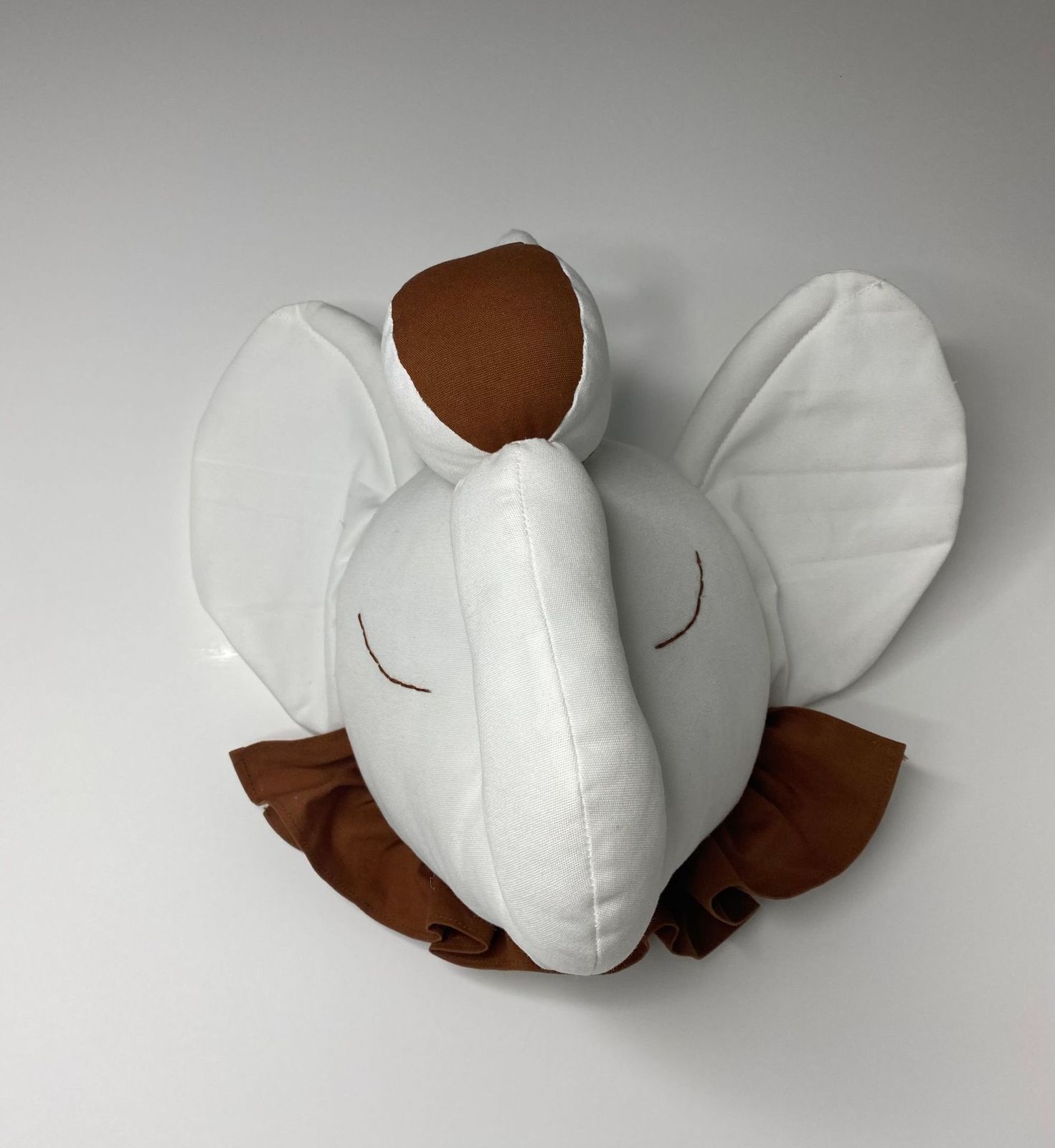 Wall Decor Stuffed Animal Head Wall Decoration Lifelike Animal Head for Kids Bedroom Baby Kids Room Kindergarten Bedroom Hanging Decor 230131