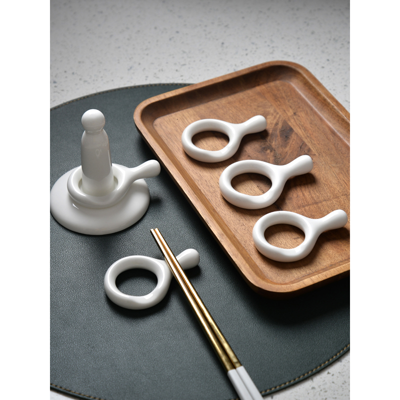 Chopsticks White Ceramic Spoon Chopstick Ring Holder Egg Stand Support Chinese Korean Japanese Chop Stick Shelf Organizer Home Table Decor 230201