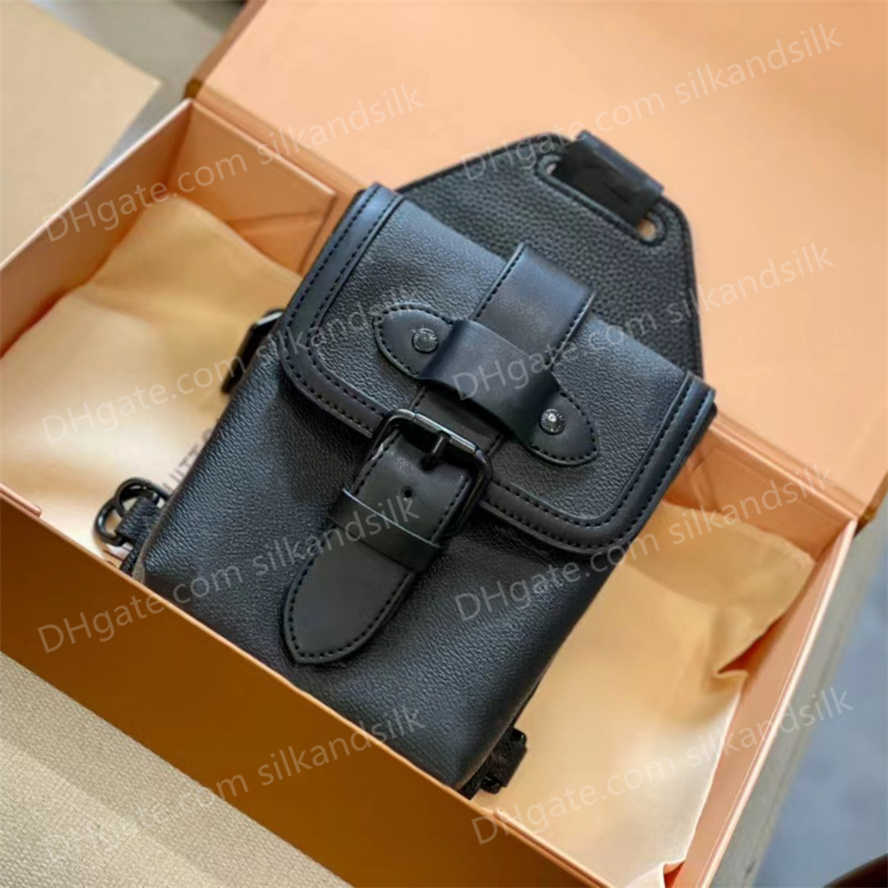Luxury Cross Body Bag Designer Chest Bag One Shoulder Bags Sports And Travel Purse Mens Small Vintage Handbag Brand Large Capacity Wallet, Black
Luxury Cross Body Bag Designer Chest Bag One Shoulder Bags Sports And Travel Purse Mens Small Vintage Handbag Brand Large Capacity Wallet, Black