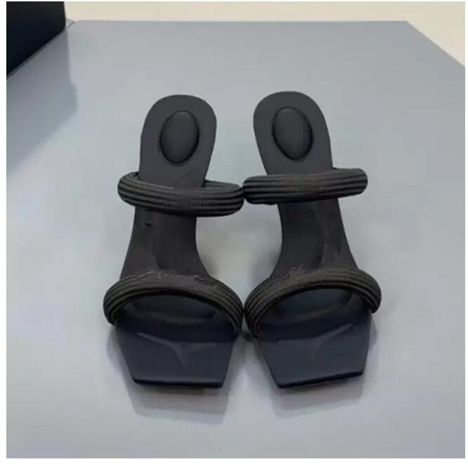 2022 Luxury A WANG Webbing Black High Heel Slippers and Sandals Women New Soft Bottom Stiletto High-Heeled Cat Heels Ladies banquet holiday Sandals, Black 7cm
2022 Luxury A WANG Webbing Black High Heel Slippers and Sandals Women New Soft Bottom Stiletto High-Heeled Cat Heels Ladies banquet holiday Sandals, Black 7cm