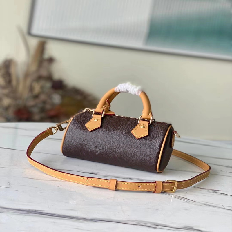 9A Luxurys Designers Bags women handbag Cross Body crossbody bag shoulder lady wallet simple versatile metal letter leather solid leather handbags style good nice, Brown
9A Luxurys Designers Bags women handbag Cross Body crossbody bag shoulder lady wallet simple versatile metal letter leather solid leather handbags style good nice, Brown