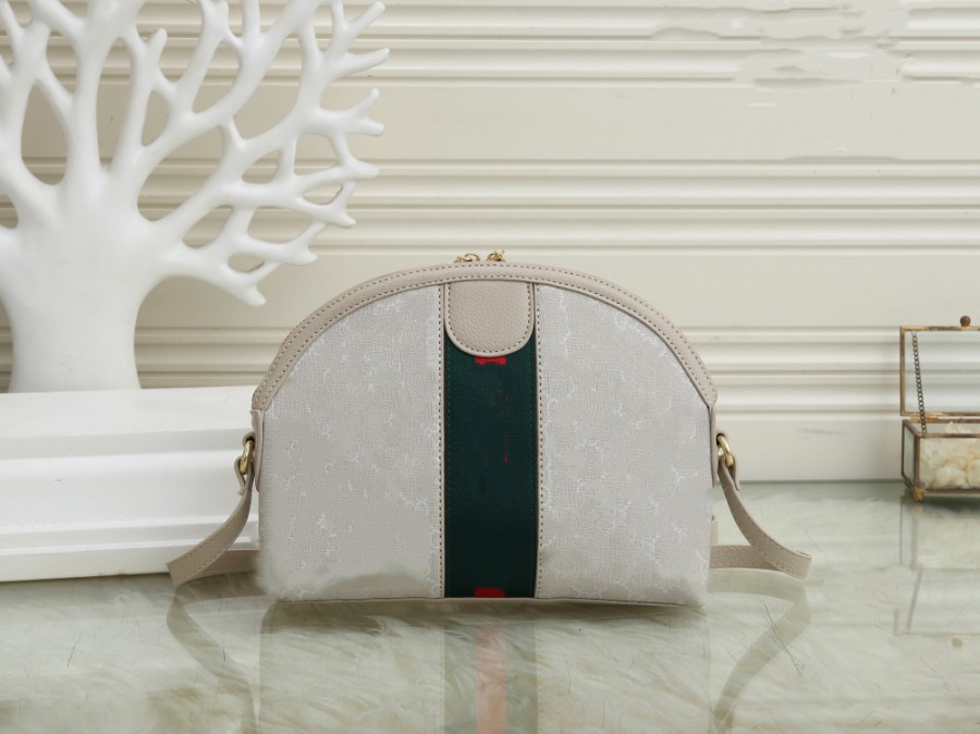 Designer handbag Classical Crossbody bag Messengerwallet Womens Shoulder Bags mini satchel Banquet Shopping Wedding Leisure Business Package, Clear
Designer handbag Classical Crossbody bag Messengerwallet Womens Shoulder Bags mini satchel Banquet Shopping Wedding Leisure Business Package, Clear