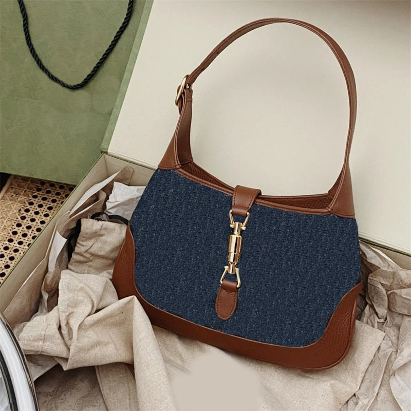7a designer bag women the tote bag crossbody Handbag black simple borse underarm smooth letters retro evening usual sizes stylish classic dressy shoulder bags, 4#
7a designer bag women the tote bag crossbody Handbag black simple borse underarm smooth letters retro evening usual sizes stylish classic dressy shoulder bags, 4#