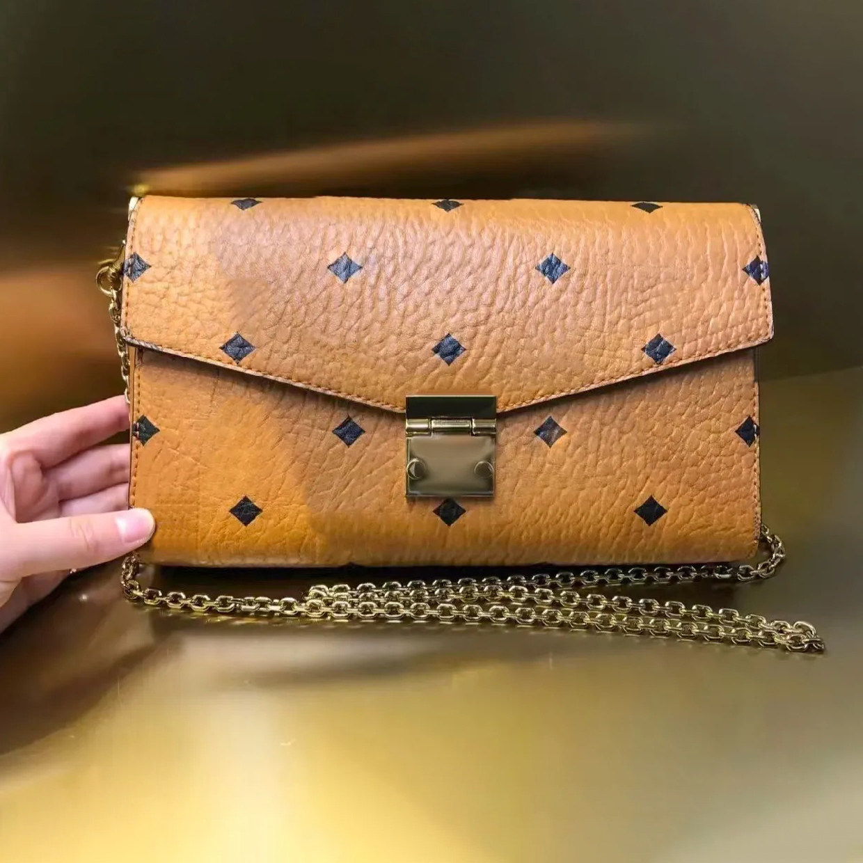 Luxury Designer fashion Crossbody Bags Women's handbag Genuine hobo WOC 5A quality Leather tote wallet classic girl Chain gift Evening lady Shoulder Clutch Bag Purse, Pink
Luxury Designer fashion Crossbody Bags Women's handbag Genuine hobo WOC 5A quality Leather tote wallet classic girl Chain gift Evening lady Shoulder Clutch Bag Purse, Pink
