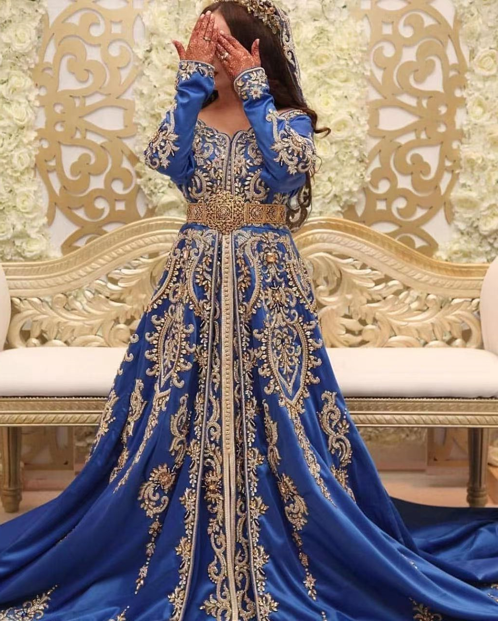 Moroccan Kaftan Evening Dresses Gold Crystals Beaded Lace Applique Long Sleeves A Line Arabic Dubai Prom Party Gowns Elegant Muslim Women Formal Dress