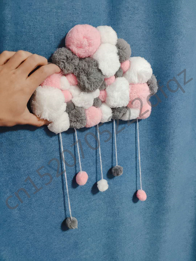 Wall Decor Wall Hanging Stickers Short Coral Velvet Hairball born Baby Infant Room Decor Baby Bedroom Decoration Wind Star Ball Toys 230131