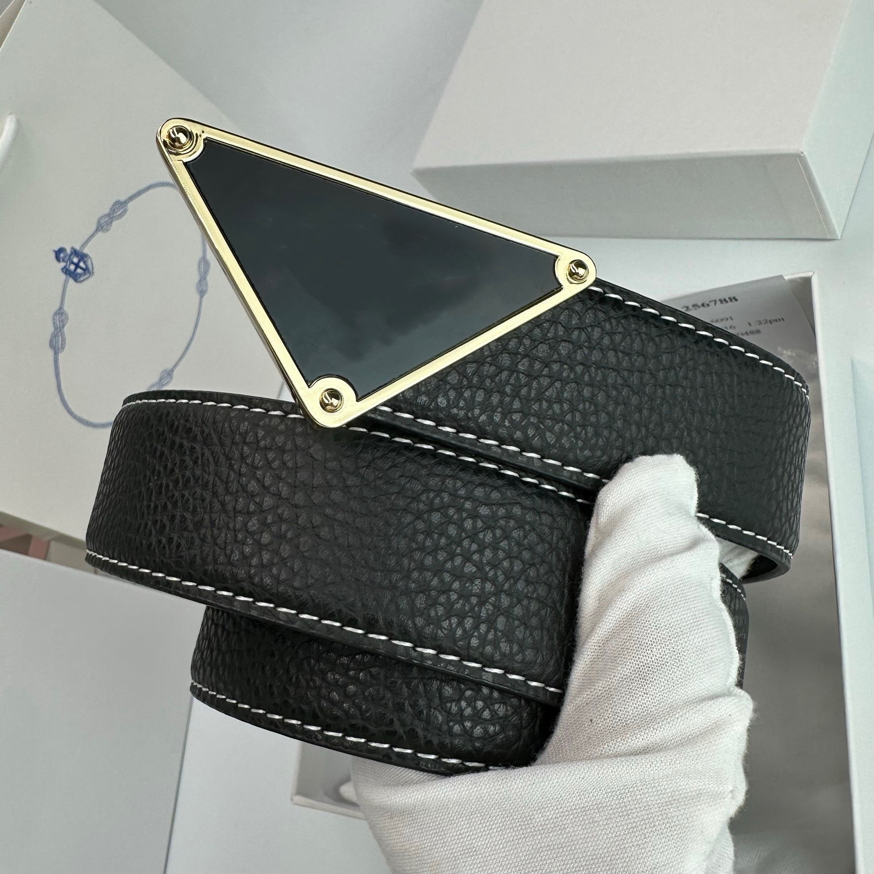 Mens designer belt men luxury belt Fashion buckle genuine leather belt Width 40mm 9 designs belts classic metal triangle Bucklet beltsOHED, Black
Mens designer belt men luxury belt Fashion buckle genuine leather belt Width 40mm 9 designs belts classic metal triangle Bucklet beltsOHED, Black