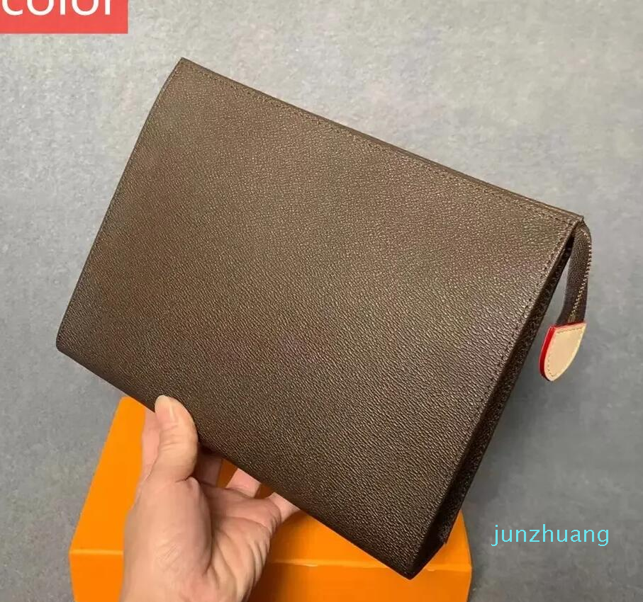 Designers Luxurys Men Clutch Bags Wallet Toiletry Pouch 5 Purses Women Leather Handbag Vintage Male Simple Business Bag Card Holder Key Pouchs, Brown grid 
Designers Luxurys Men Clutch Bags Wallet Toiletry Pouch 5 Purses Women Leather Handbag Vintage Male Simple Business Bag Card Holder Key Pouchs, Brown grid