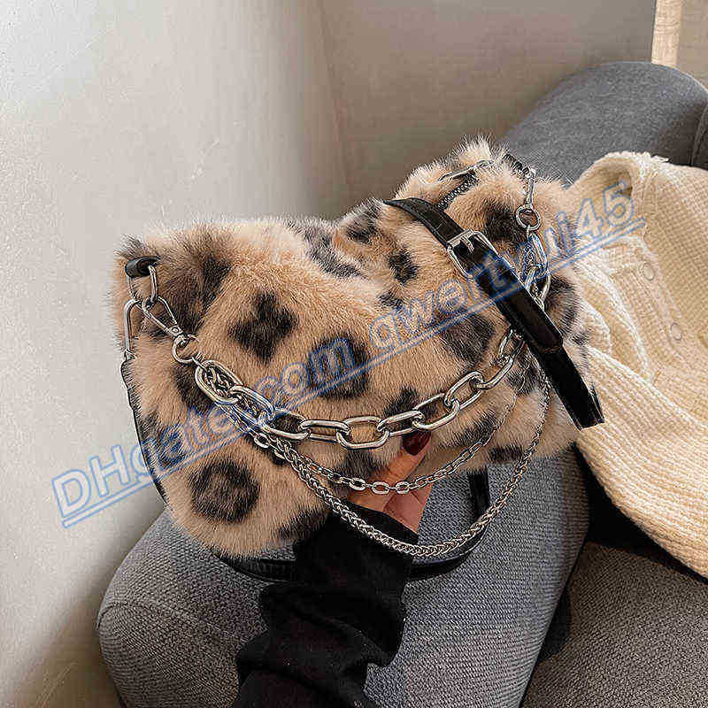 qwertyui45 Shoulder Bags Small Crossbody Bags for Women 2022 Female Luxury Designer Soft Warm Plush Faux Fur Fluffy Shoulder Bag Chain Handbags and Purs 020223H, Gray
qwertyui45 Shoulder Bags Small Crossbody Bags for Women 2022 Female Luxury Designer Soft Warm Plush Faux Fur Fluffy Shoulder Bag Chain Handbags and Purs 020223H, Gray