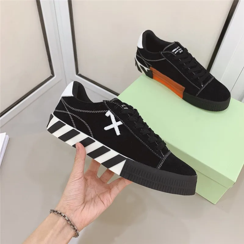Designer Top Low Woman Whites Casual Shoes Round Toe Lace Up Vulcanized shoes Comfortable Women Men's Outdoor Sneakers Breathable Canvas with box, Color20
Designer Top Low Woman Whites Casual Shoes Round Toe Lace Up Vulcanized shoes Comfortable Women Men's Outdoor Sneakers Breathable Canvas with box, Color20