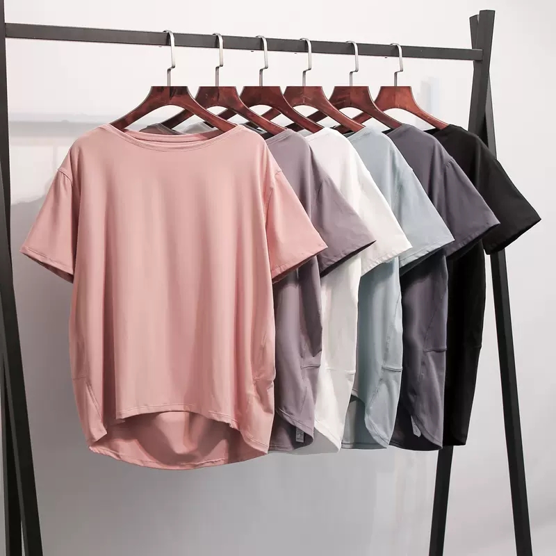 Loose yoga clothing women's quick-drying breathable running simple T-shirt nude sports top fitness short-sleeved blouse, Black
Loose yoga clothing women's quick-drying breathable running simple T-shirt nude sports top fitness short-sleeved blouse, Black