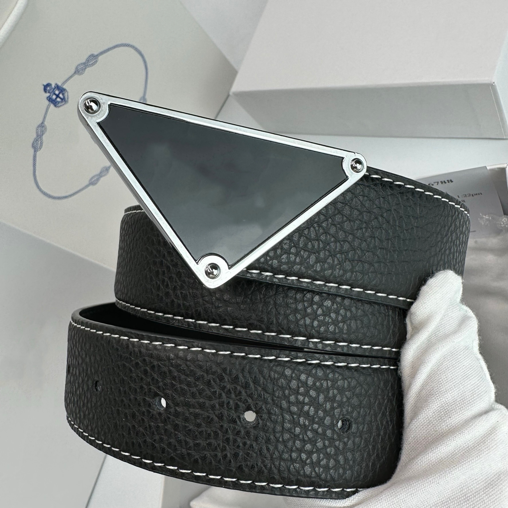 Mens belt luxury belt belts mens designer belts women gold Triangle buckle fashion classic genuine leather belt 40MM AAA belts for womenE0CY, Black
Mens belt luxury belt belts mens designer belts women gold Triangle buckle fashion classic genuine leather belt 40MM AAA belts for womenE0CY, Black