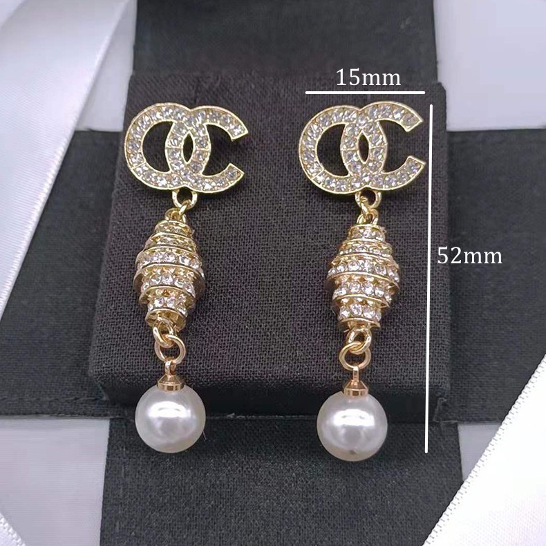 Fashion women clover earrings pearl earings stud jewelry designer luxury earrings orecchini stainless steel silver plated ohrringe Earrings Designer for Women
Fashion women clover earrings pearl earings stud jewelry designer luxury earrings orecchini stainless steel silver plated ohrringe Earrings Designer for Women